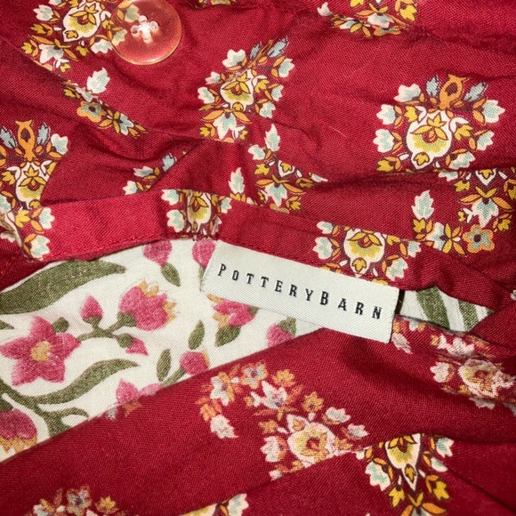 Pottery Barn pillow cases 2 shams Greta Bhotah cotton red floral paisley 2011 - Picture 1 of 4